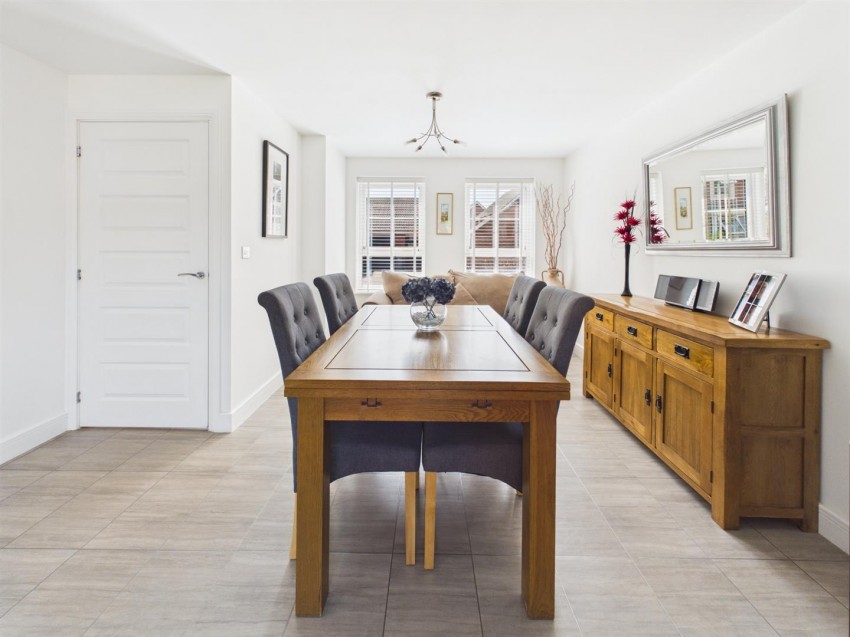 Images for Bircher Way, Hucclecote, Gloucester