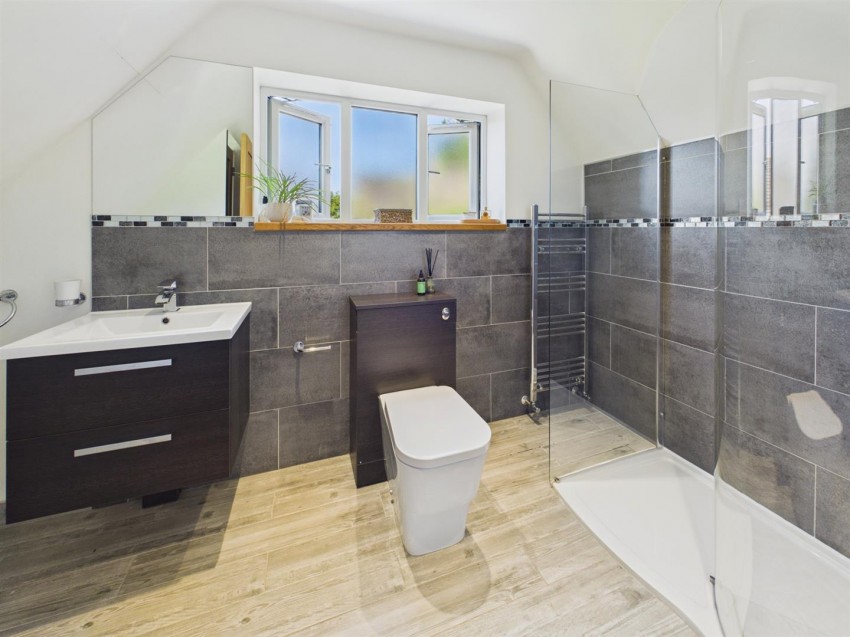 Images for Grove Crescent, Barnwood, Gloucester