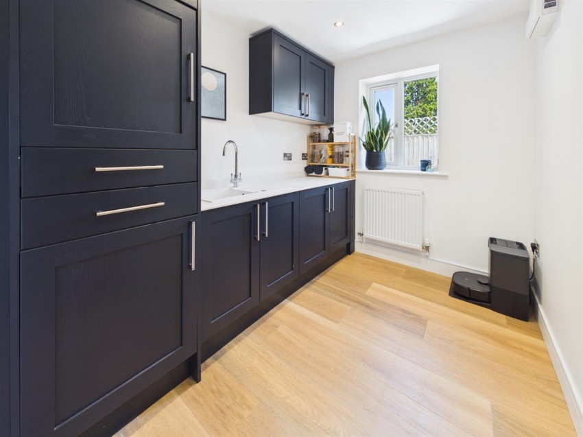 Images for Grove Crescent, Barnwood, Gloucester