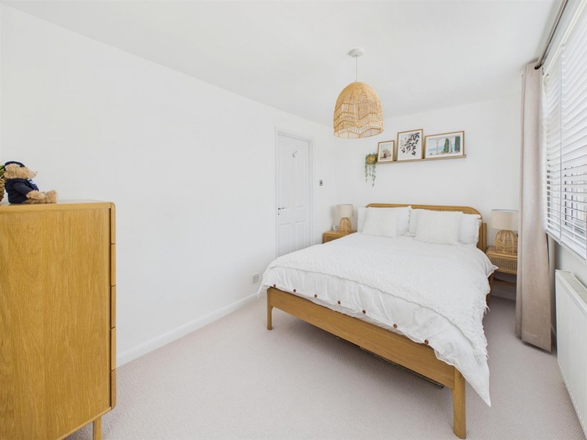Images for Crescentdale, Longford, Gloucester