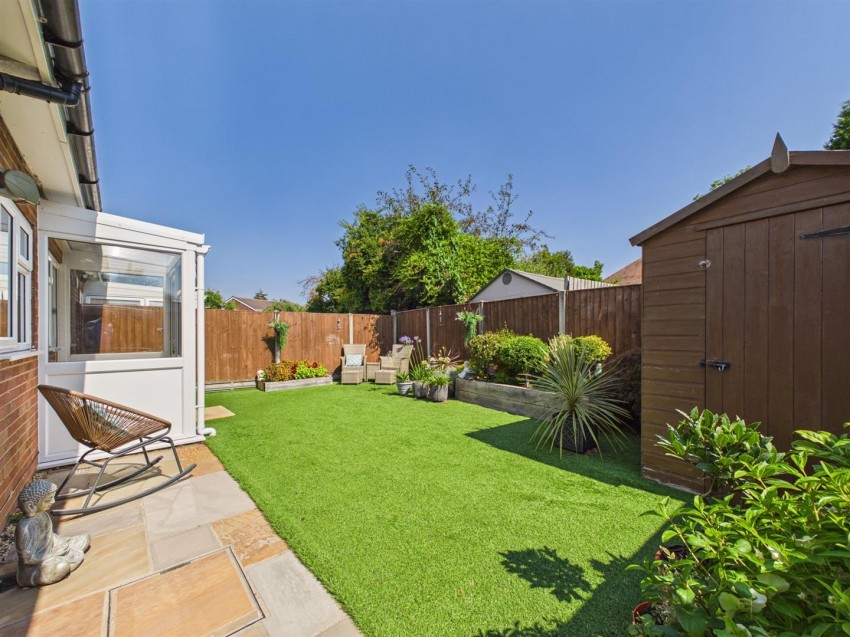 Images for Crescentdale, Longford, Gloucester