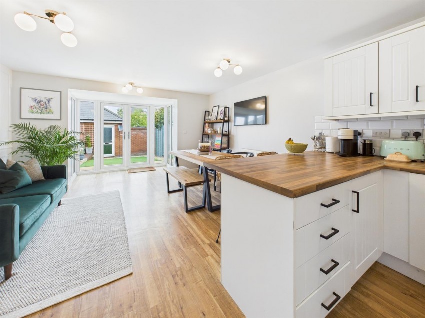 Images for Yew Tree Road, Brockworth, Gloucester