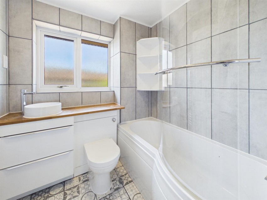 Images for Thomas Moore Close, Churchdown, Gloucester