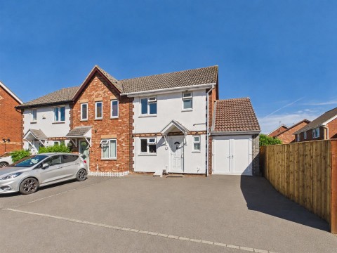 View Full Details for Stocken Close, Hucclecote, Gloucester
