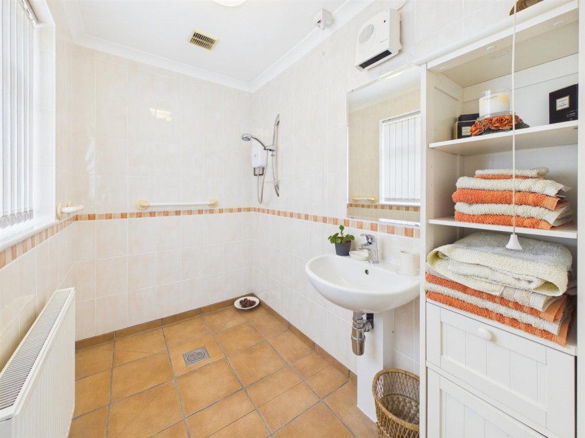 Images for Montfort Road, Longlevens, Gloucester