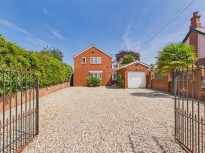 Tewkesbury Road, Longford, Gloucester