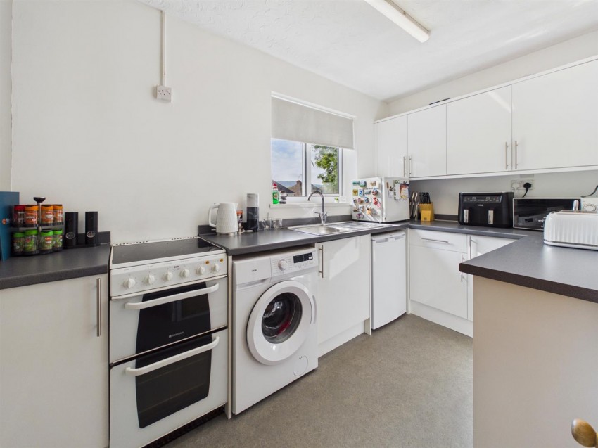 Images for Pinemount Road, Hucclecote