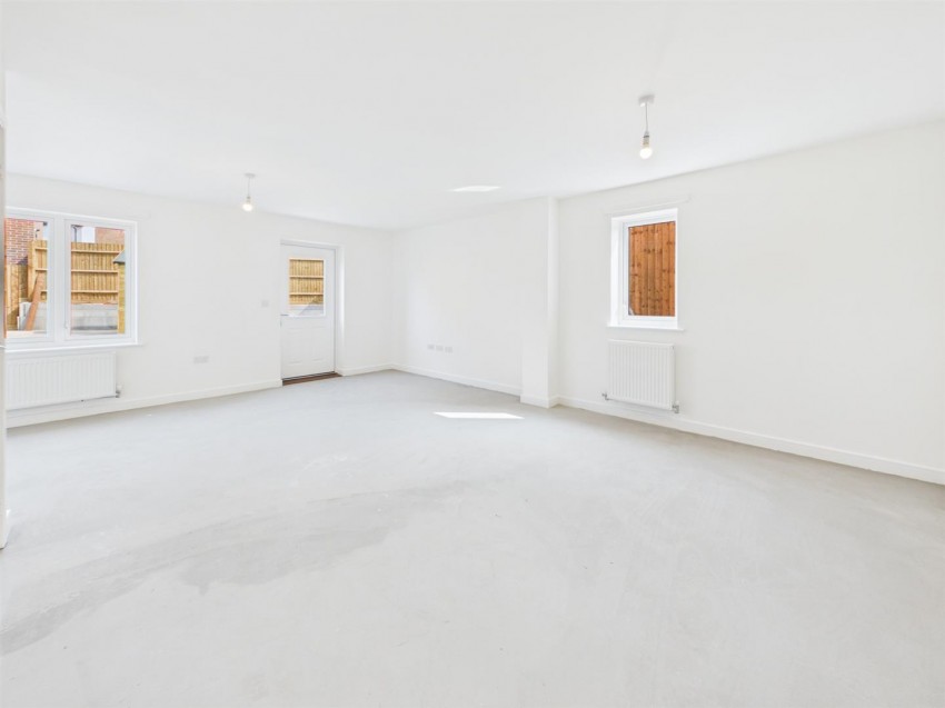 Images for The Five Acres, Hempsted