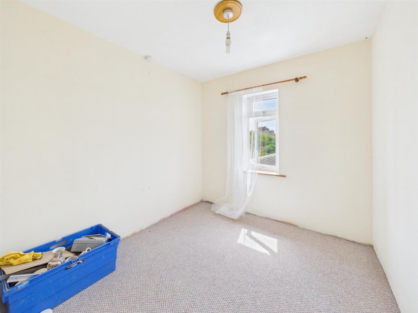 Images for Longford Lane, Gloucester